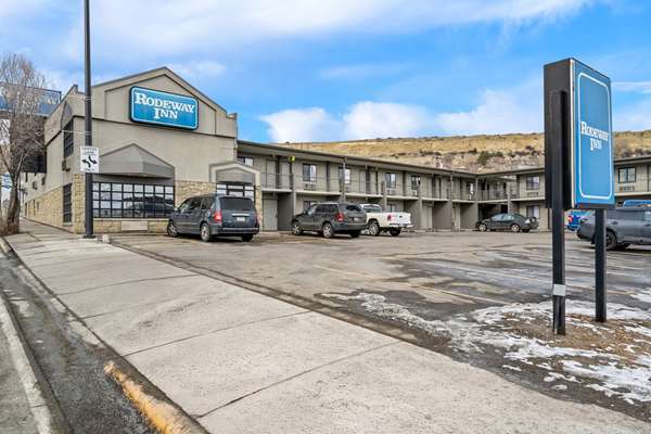 Primary Photo Of 1315 N 27th St, Billings Hotel For Sale
