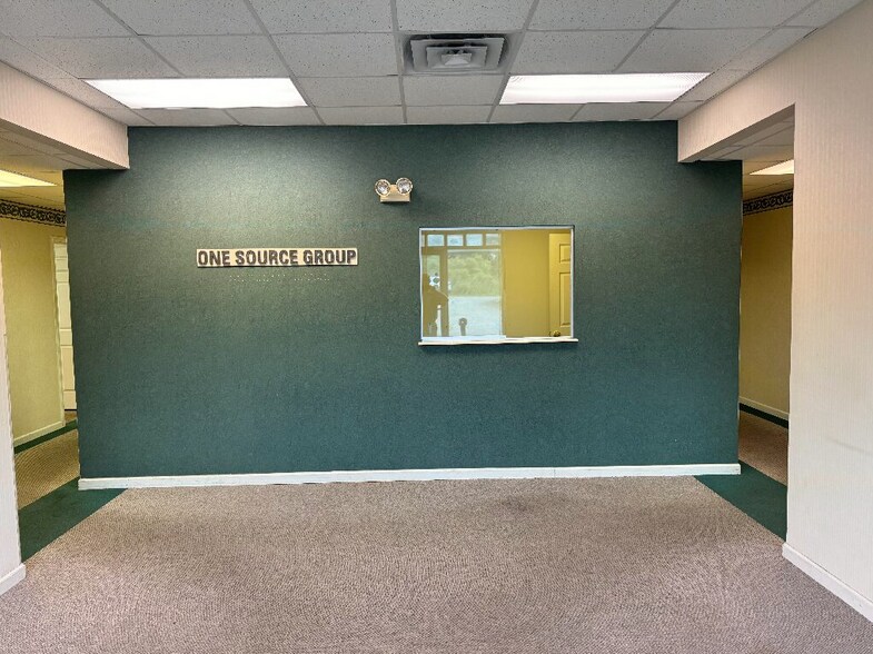 More Photos Of 103 Industrial Park Dr, Perry Distribution For Lease