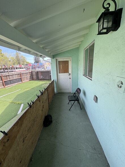 More Photos Of 2330 Prince St, Berkeley Schools For Sale