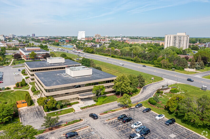 More Photos Of 2707 Butterfield Rd, Oak Brook Unknown For Lease