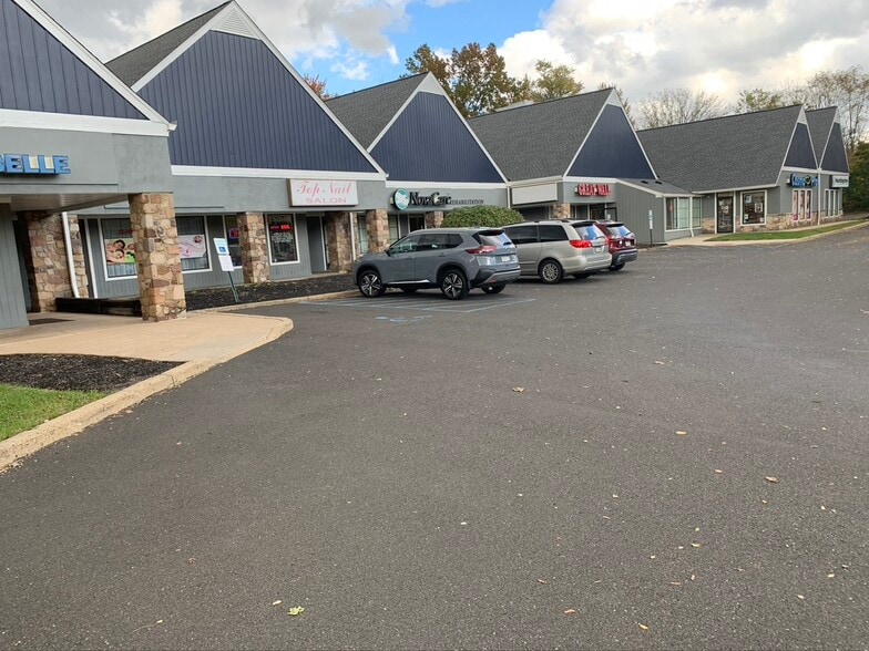 More Photos Of 739-807 N Easton Rd, Doylestown Unknown For Lease