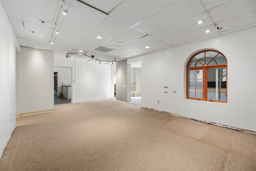 More Photos Of 1311 East St, Pittsfield Industrial For Sale