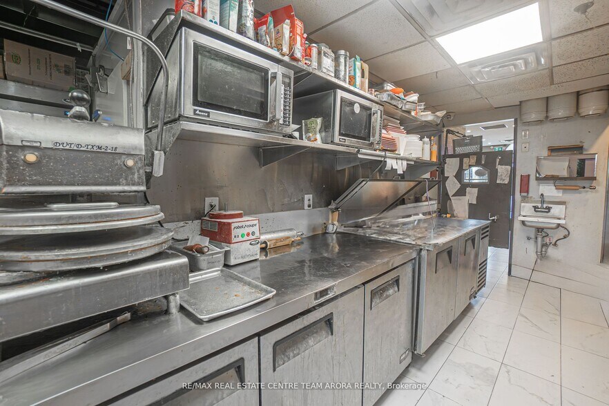 More Photos Of 2980 Drew Rd, Mississauga Storefront Retail Office For Sale