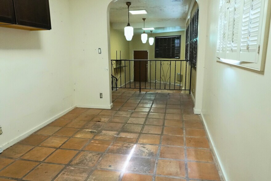 More Photos Of 1201 Temple St, Los Angeles Flex For Lease