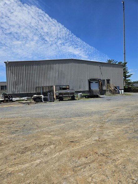 More Photos Of 2610 S Main St, Harrisonburg Warehouse For Lease