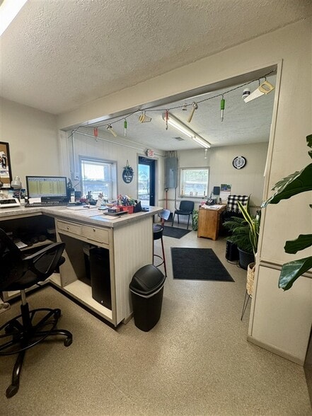 More Photos Of 8062 US Route 127, Greenville Flex For Sale