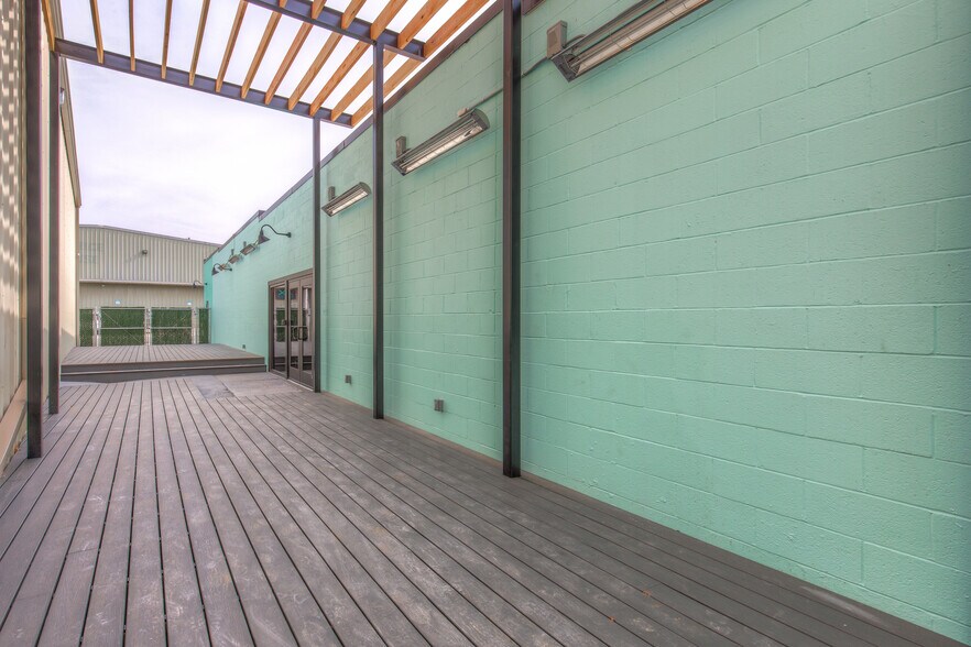 More Photos Of 415 E 12th St E, Tulsa Office For Lease