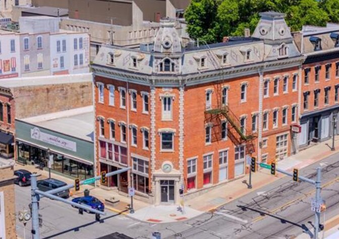 Primary Photo Of 178 S Wabash St, Wabash Storefront For Sale