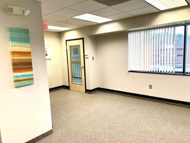 More Photos Of 495 Old Connecticut Path, Framingham Office For Sale