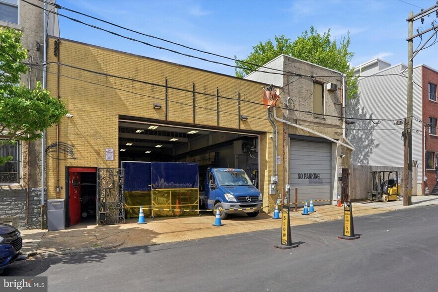 More Photos Of 2124-2132 E Arizona St, Philadelphia Warehouse For Sale