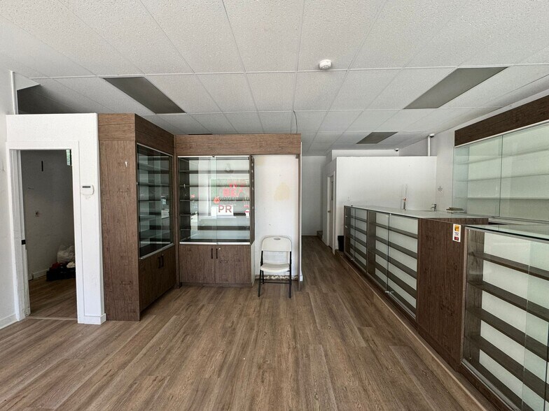 More Photos Of 3357 4th Ave, Vancouver Storefront Retail Residential For Sale