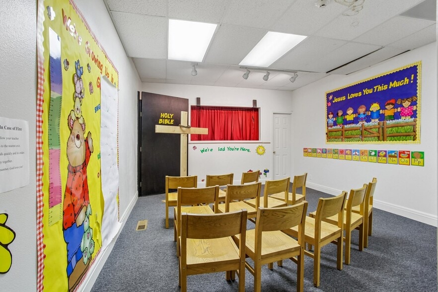 More Photos Of 7453 S Zephyr Ct, Littleton Religious Facility For Sale