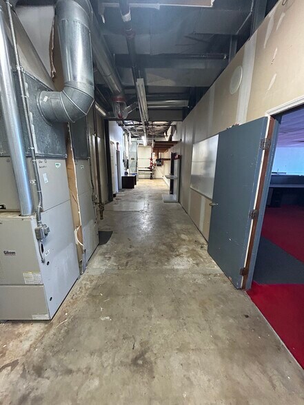 More Photos Of 775 Eastgate South Dr, Cincinnati Unknown For Lease