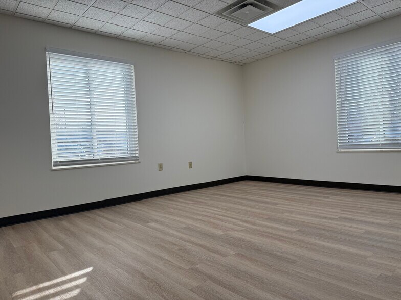 More Photos Of 2240 E Hill Rd, Grand Blanc Medical For Lease