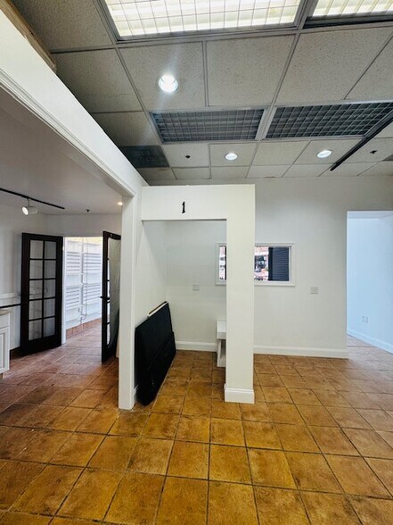 More Photos Of 1635 Washington Plz, Reston Apartments For Lease