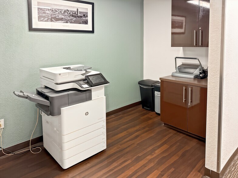 More Photos Of 2266 S Dobson Rd, Mesa Coworking Space