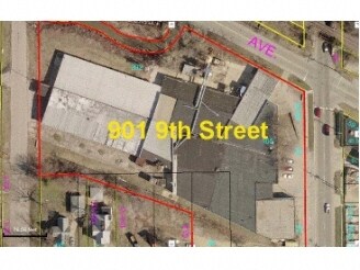More Photos Of 901 9th St, Rockford Manufacturing For Lease