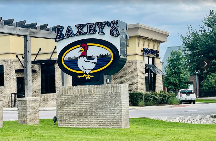 Primary Photo Of 381 Old San Antonio Rd, Buda Fast Food For Sale