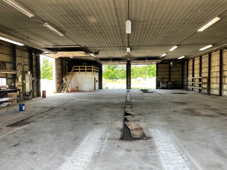 More Photos Of 7420 Industrial Ave, Portage Warehouse For Lease