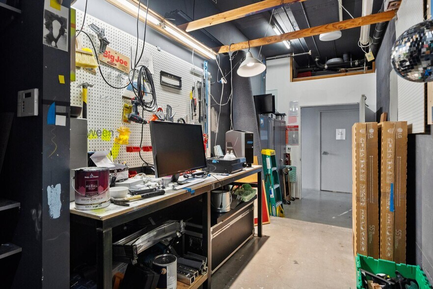 More Photos Of 2405 Folsom St, San Francisco Multifamily For Sale