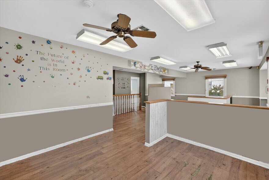 More Photos Of 75 Ramapo Rd, Garnerville Office For Sale