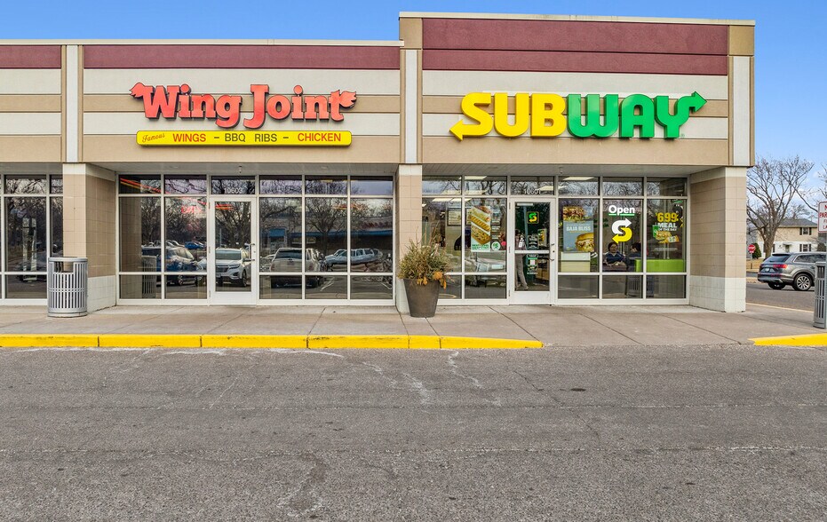 More Photos Of 10855 University Ave NE, Blaine Unknown For Lease