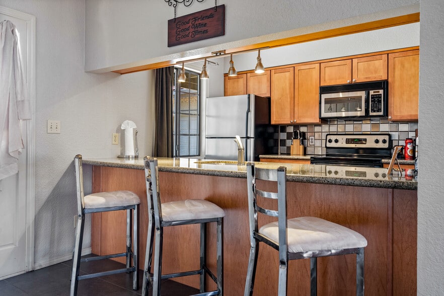 More Photos Of 100 Canyon Circle Dr, Sedona Apartments For Sale