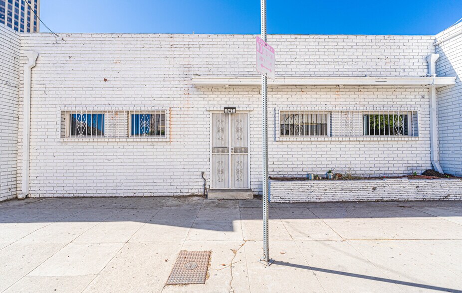 More Photos Of 947 N Vignes St, Los Angeles Warehouse For Sale