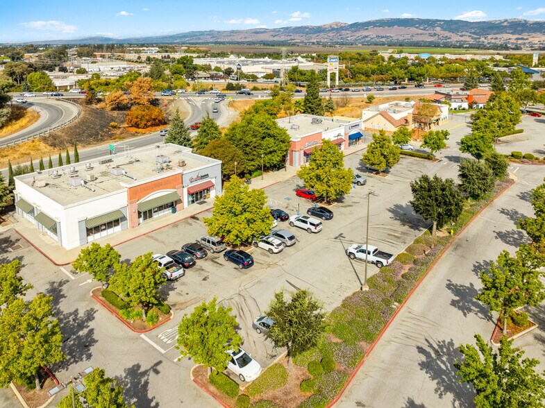 More Photos Of 6905 Camino Arroyo, Gilroy General Retail For Sale