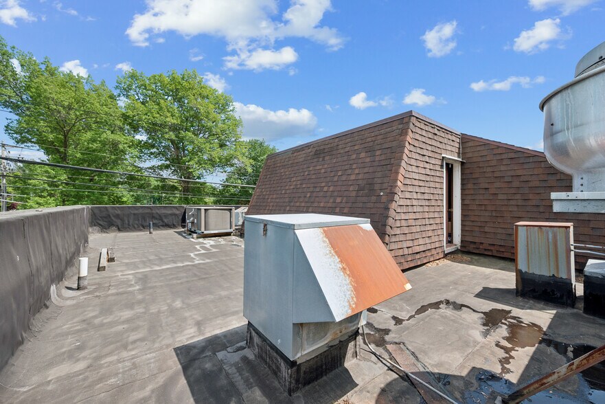 More Photos Of 383 E Main St, Denville Flex For Sale