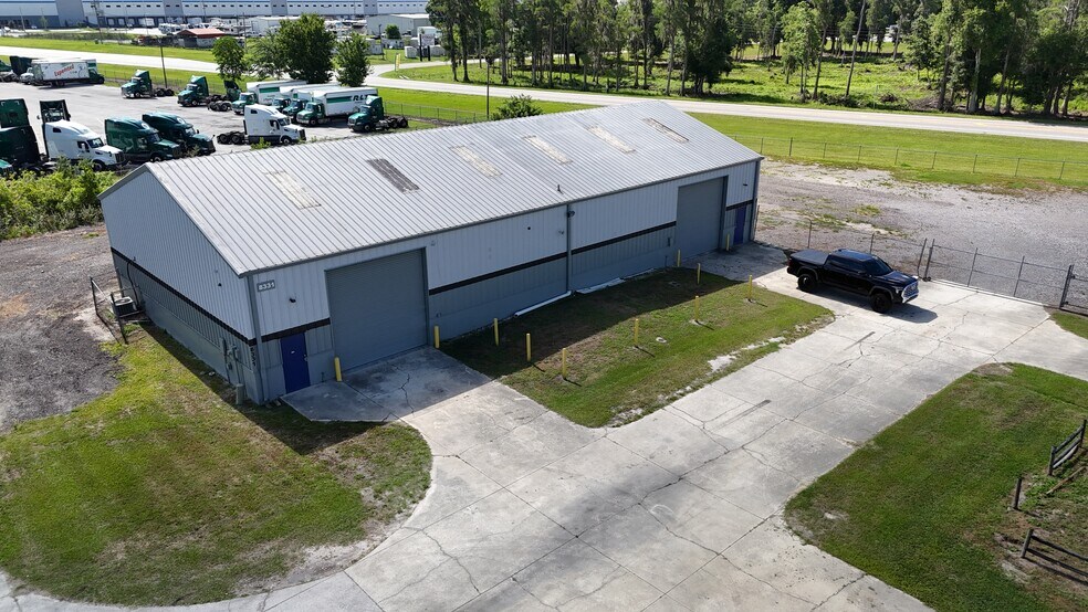 More Photos Of 8420 Epicenter Blvd, Lakeland Unknown For Lease