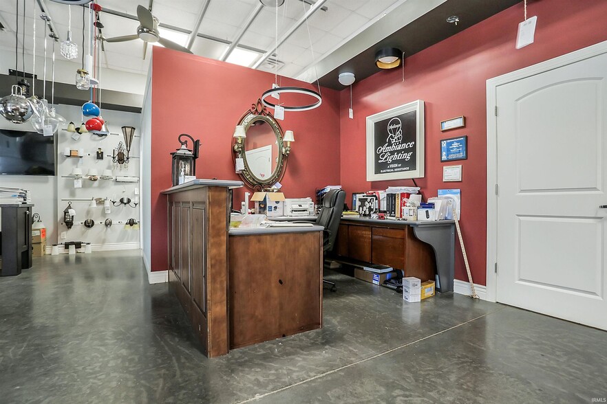 More Photos Of 3020 E Morgan Ave, Evansville Freestanding For Sale