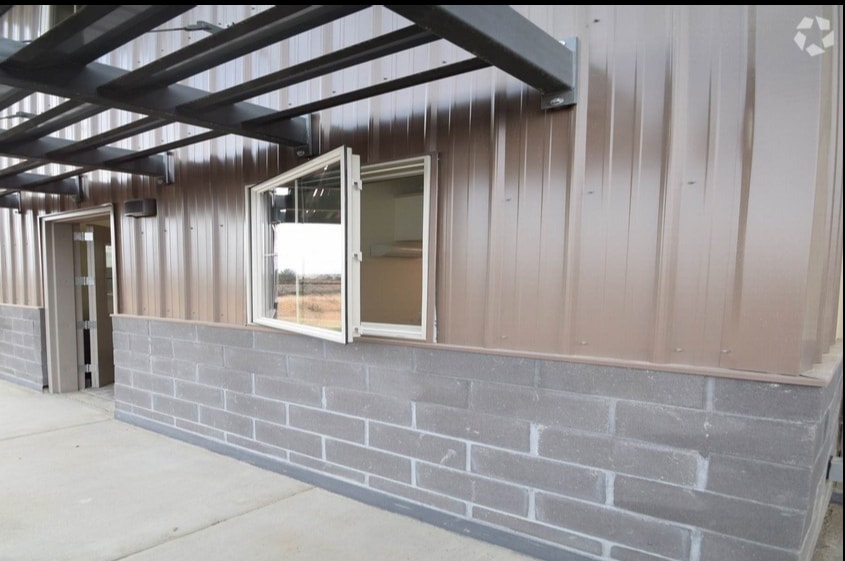 More Photos Of 1051 SW Layton Ct, Prineville Warehouse For Sale