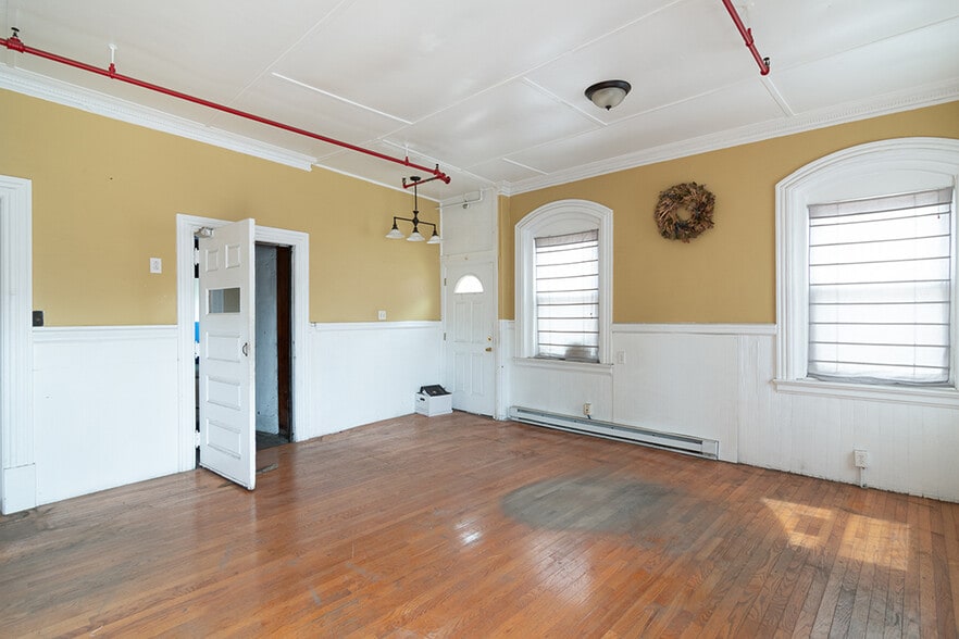 More Photos Of 248 Pine St, Pawtucket Warehouse For Sale