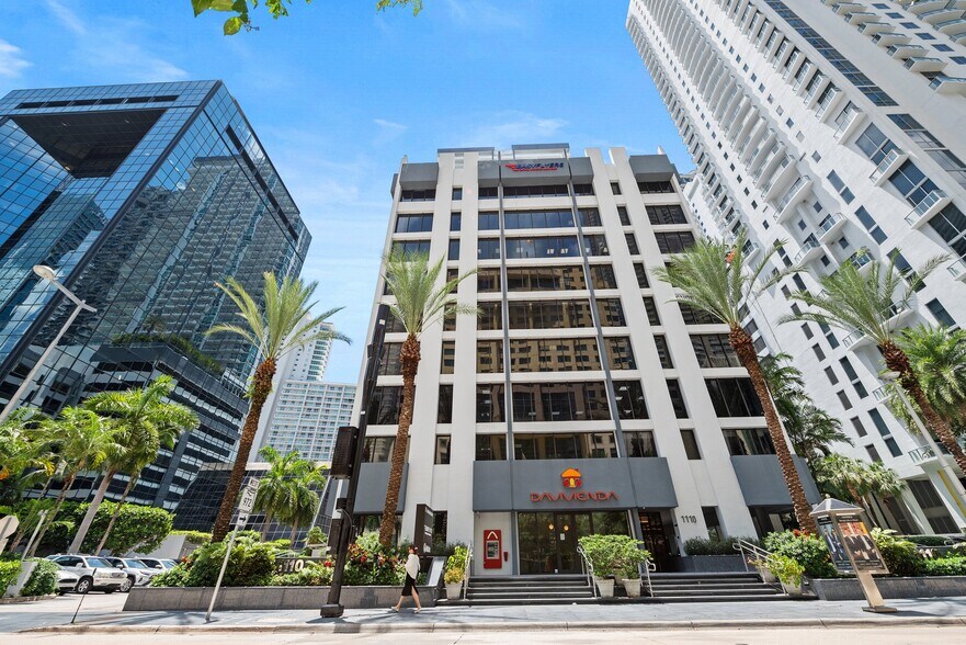 More Photos Of 1110 Brickell Ave, Miami Office Residential For Lease