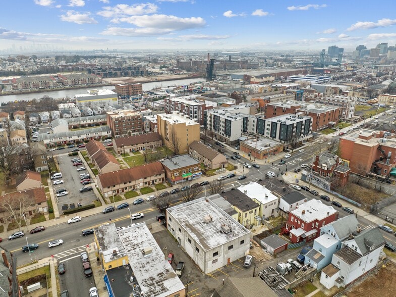 More Photos Of 260 Broadway, Newark Office Residential For Lease