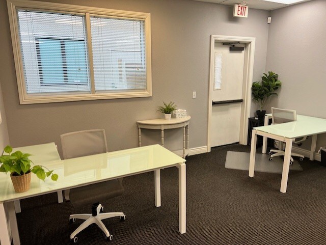 More Photos Of 810 Standiford Ave, Modesto Office For Lease