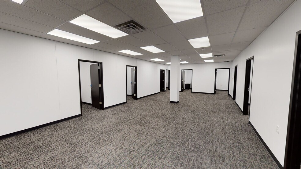 More Photos Of 35 N Park St, Mansfield Office For Sale