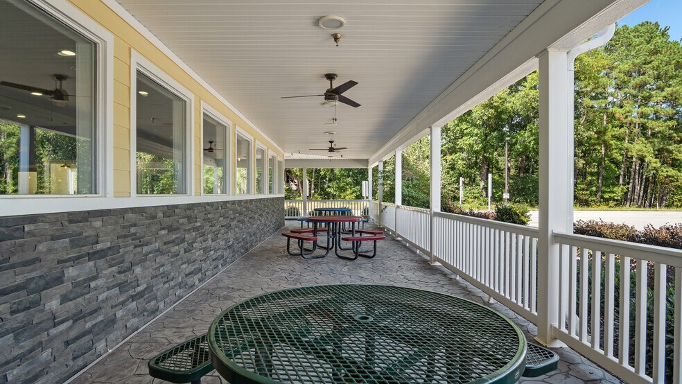 More Photos Of 235 N Mosby Ave, Littleton Restaurant For Sale