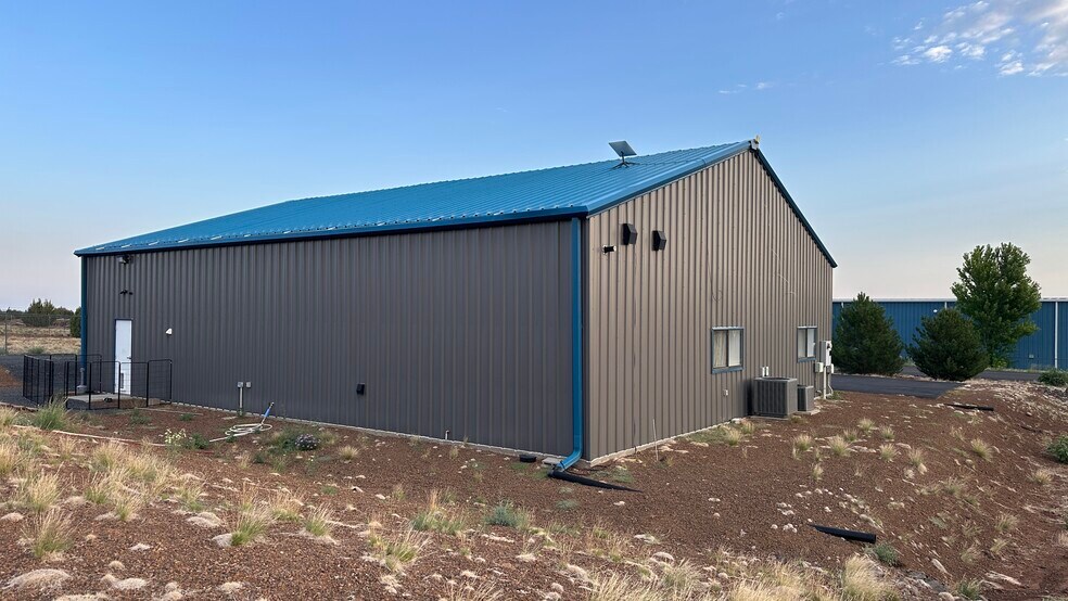 More Photos Of 3700 Industrial Loop, Show Low Manufacturing For Sale