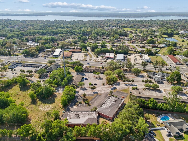More Photos Of 772 Foxridge Center Dr, Orange Park Office For Sale