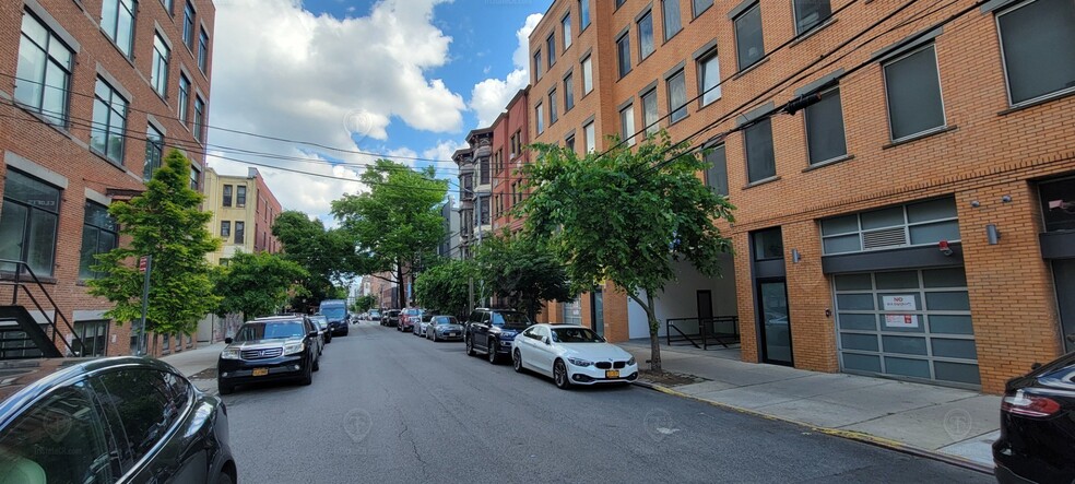 More Photos Of 144-148 N 10th St, Brooklyn Apartments For Lease