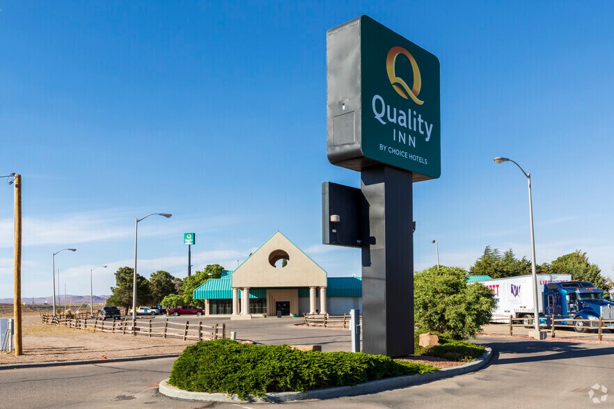 More Photos Of 4600 E Pine St, Deming Hotel For Sale