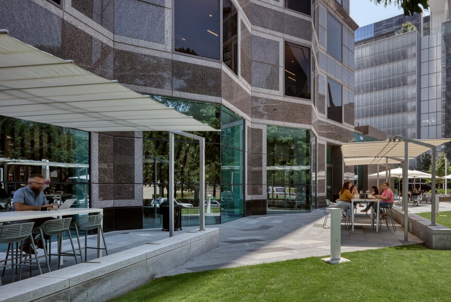 More Photos Of 2001 Ross Ave, Dallas Office For Lease