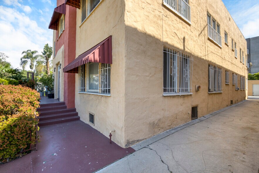 More Photos Of 358 N Ogden Dr, Los Angeles Apartments For Sale
