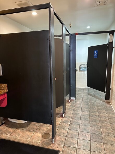 More Photos Of 1465 Webster St, Alameda Restaurant For Sale