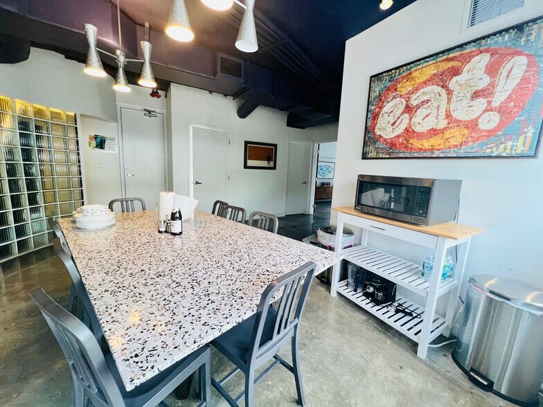 More Photos Of 2424 S Dixie Hwy, Coconut Grove Loft Creative Space For Sale