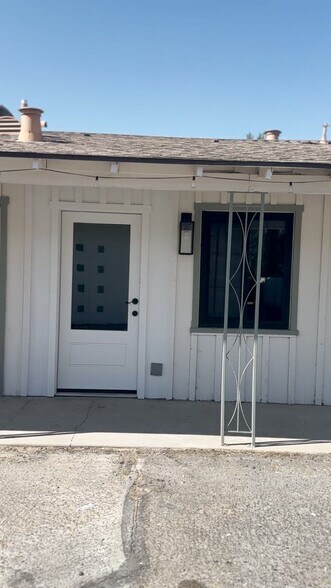 Primary Photo Of 5790 S Elm Ave, Fresno Office For Lease