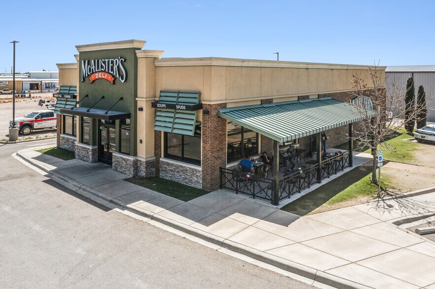 More Photos Of 3619 NW County Rd, Hobbs Fast Food For Sale