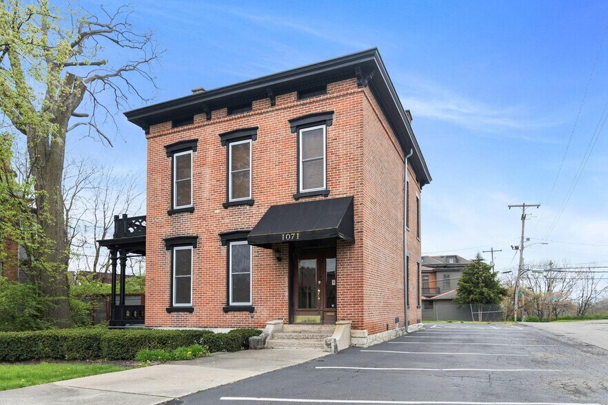 More Photos Of 1071 S High St, Columbus Loft Creative Space For Sale